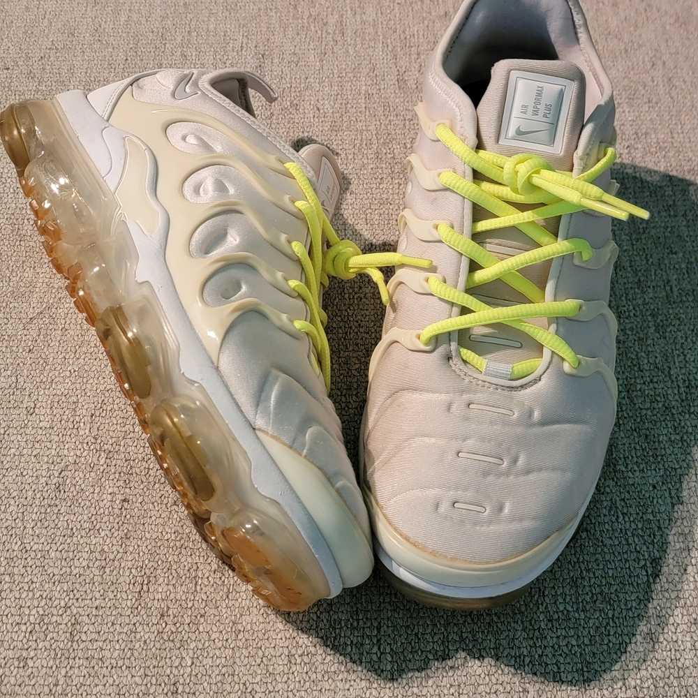 Nike Air VaporMax Plus Sneakers